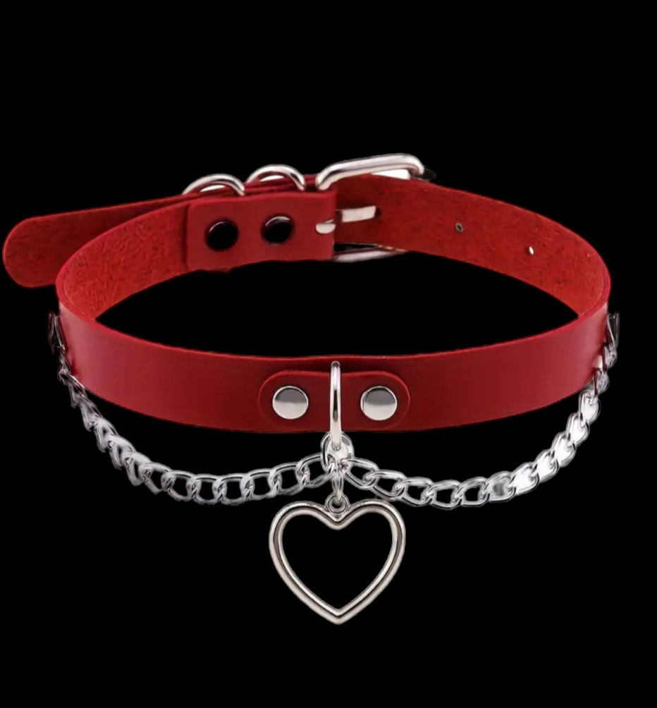 Red heart chain collar